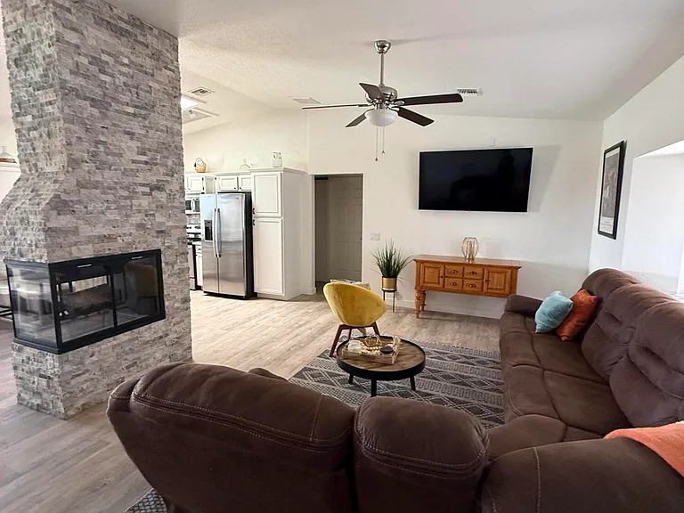 3880 Vega Dr — Photo 7