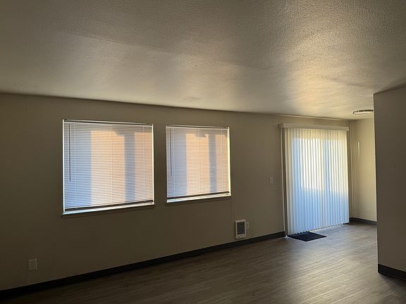 3rd image of 1727 S 305th Pl APT C