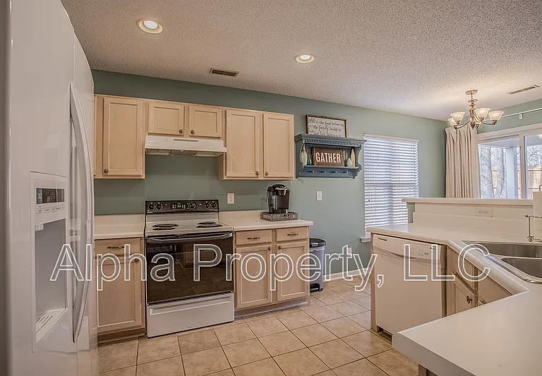 15 Avalon Ct — Photo 6