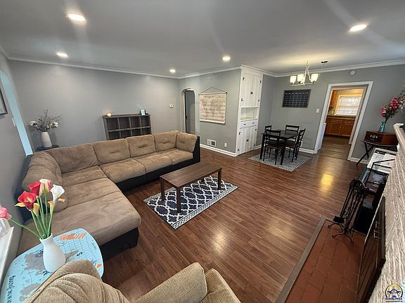 5th image of 1177 SW Collins Ave