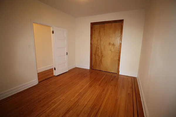 Rented by Slope Realty Co | media 2