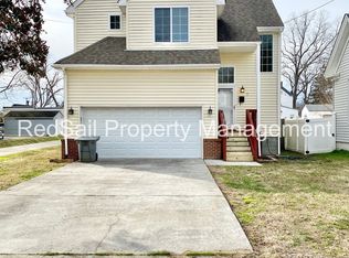 7 Holly St, Hampton, VA 23669