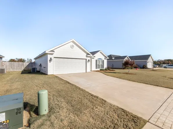 235 N Charity Ln, Warner Robins, GA 31088