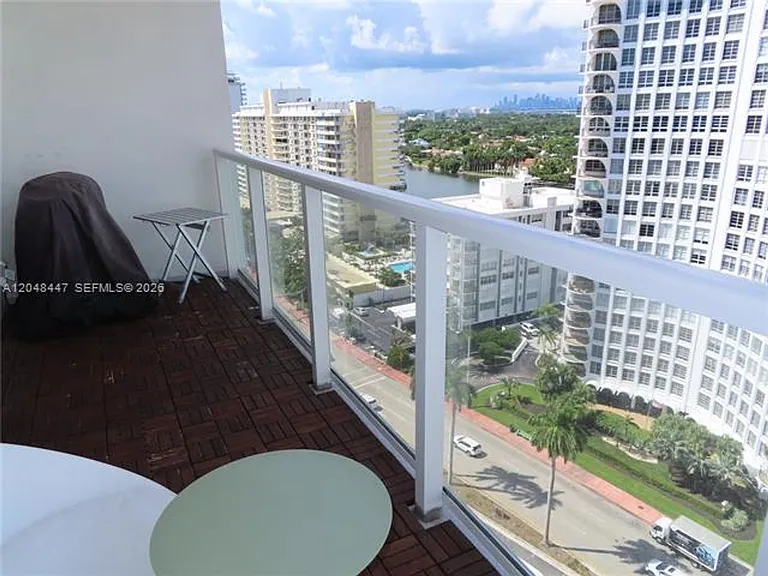 5701 Collins Avenue Cu #1703 — Photo 6