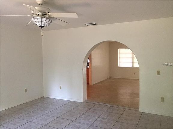 4th image of 651 68th Ave S