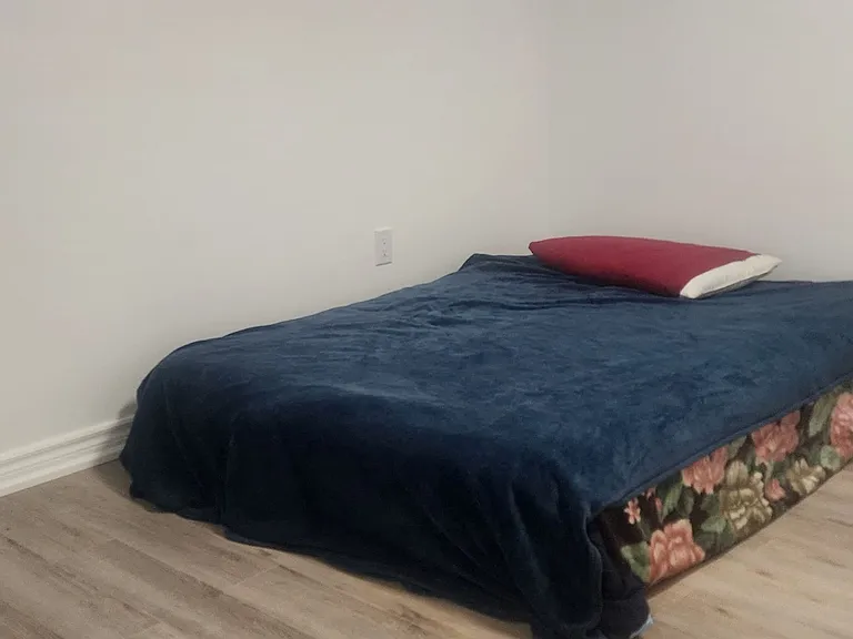 1574 Highbrook Ave — Photo 4