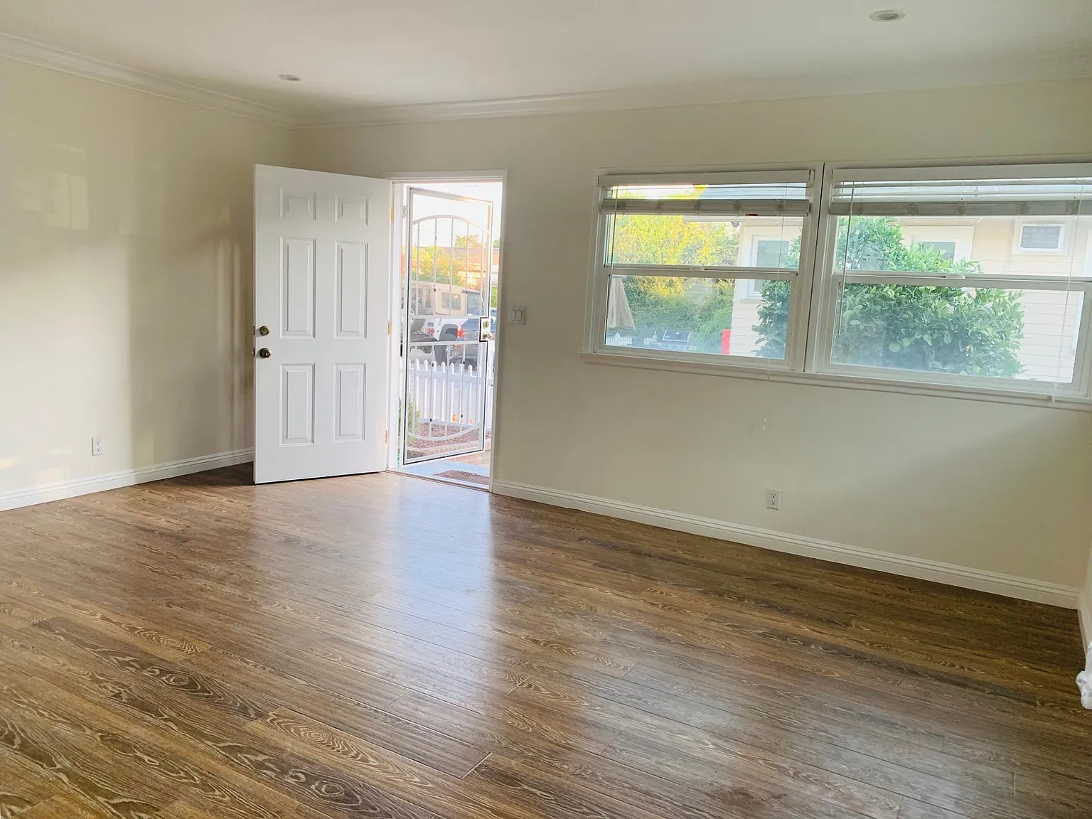 2 bed, 750 sqft, $2,850 — Photo 4