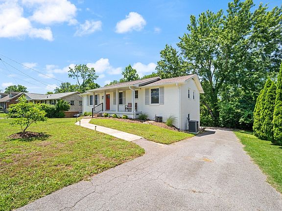 2nd image of 4848 Whittier Dr