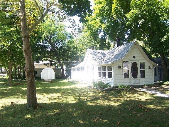 2nd image of 344 Vine Ave