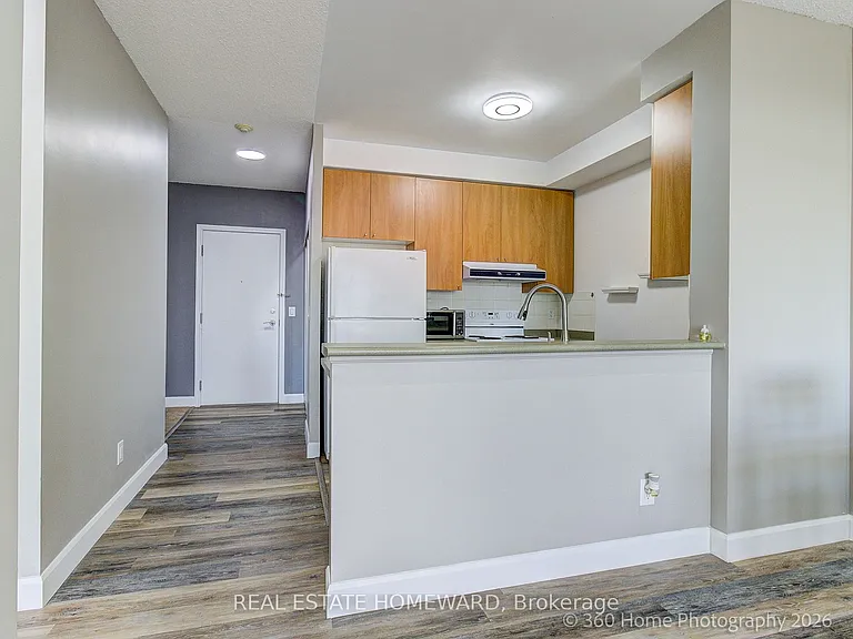 3650 Kingston Rd #Penthouse 4 — Photo 3
