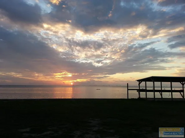 801 Beach Blvd APT 102B, Laguna Vista, TX 78578