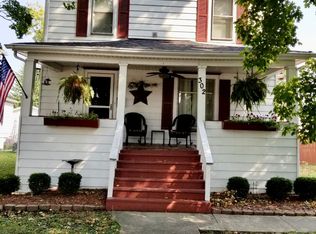 302 E Delaware St, Dwight, IL 60420