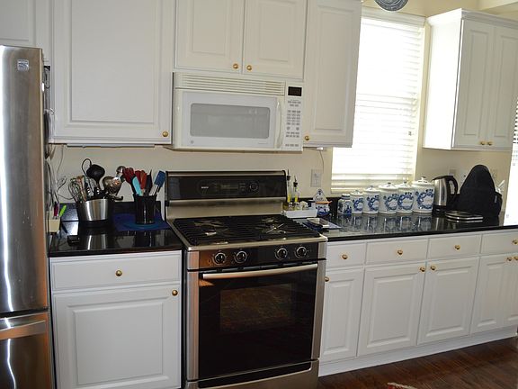 4th image of 5533 Chelsea Park Dr