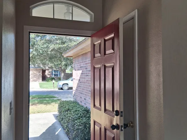 1722 Coronado Trl, Corpus Christi, TX 78410