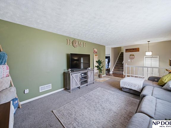 3rd image of 2049 Teakwood Dr