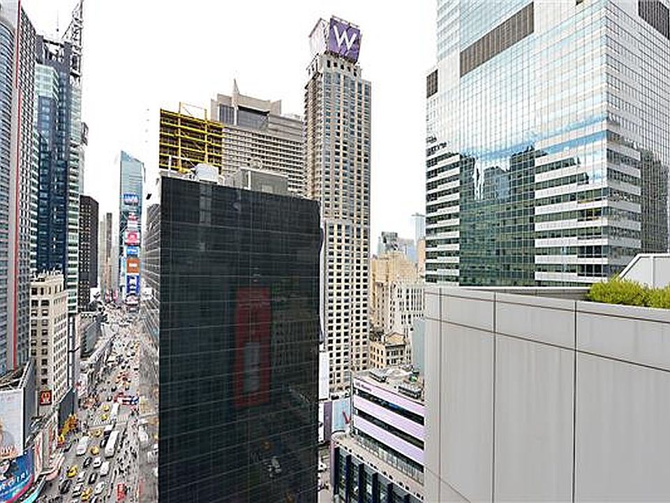 1st image of 1600 Broadway Unit Penthouse 4d