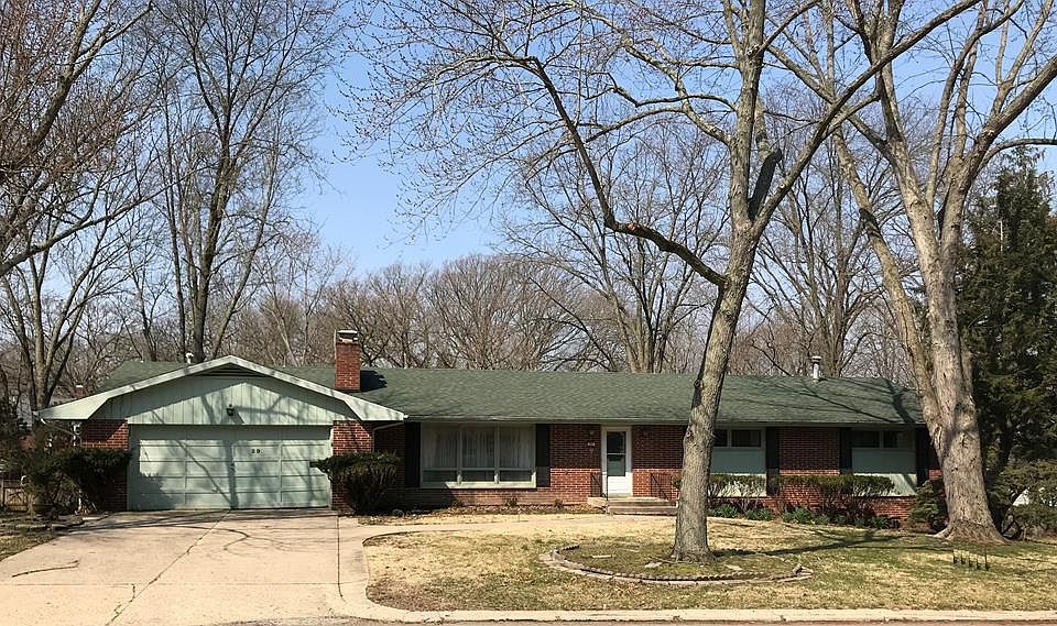 1st image of 29 Maywood Dr