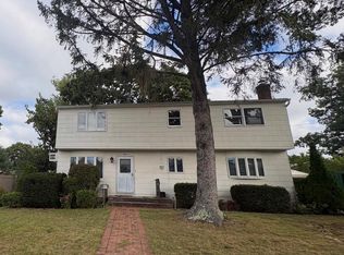 771 Windmill Ave, West Babylon, NY 11704