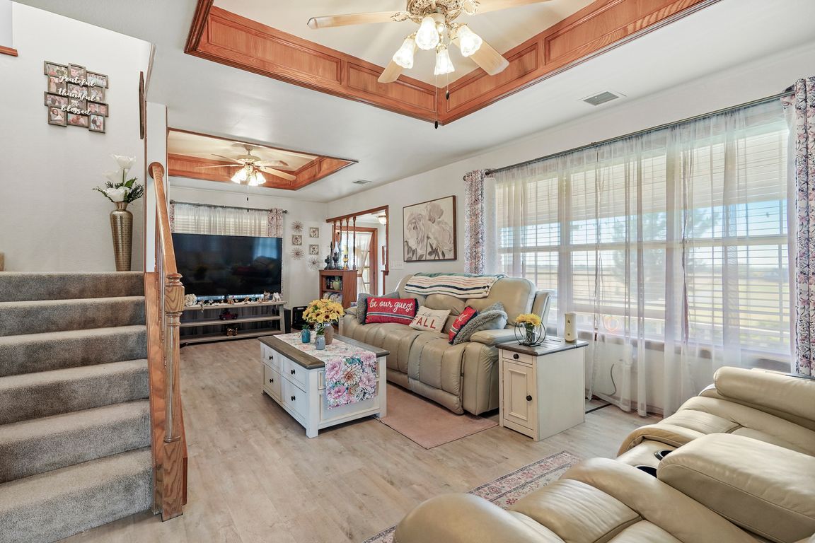 next background image