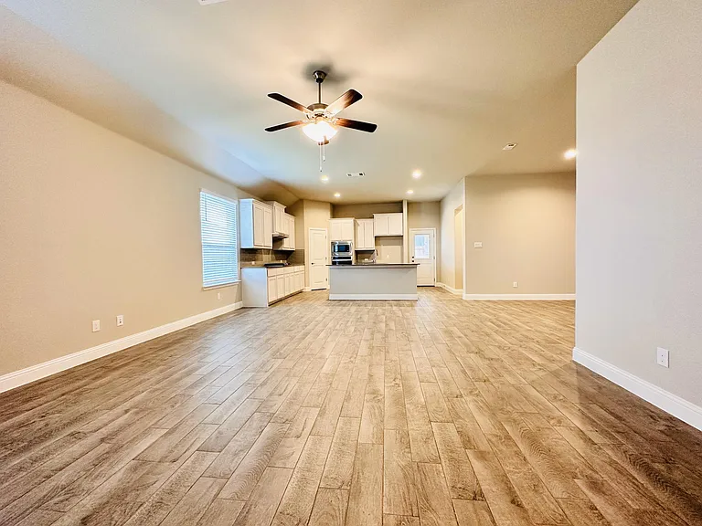 1310 Axis Deer Rd — Photo 5