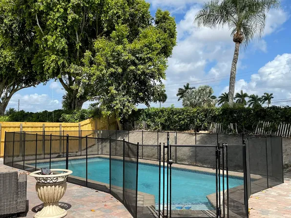 1979 SE 21st Ct, Homestead, FL 33035