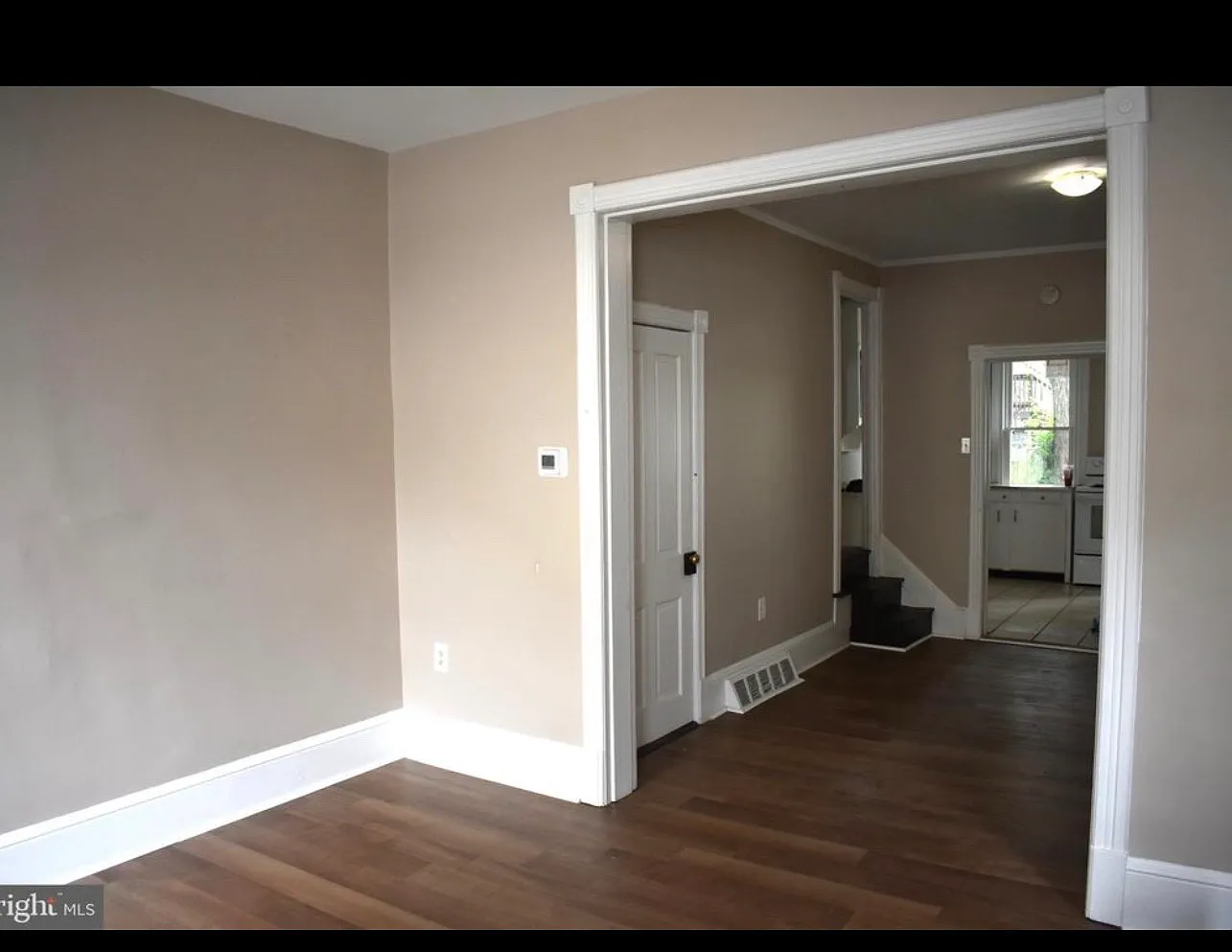 3 bed, 1140 sqft, $1,750 — Photo 2