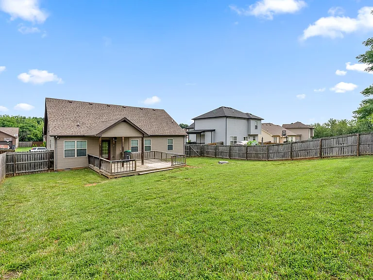 1959 General Neyland Dr — Photo 31