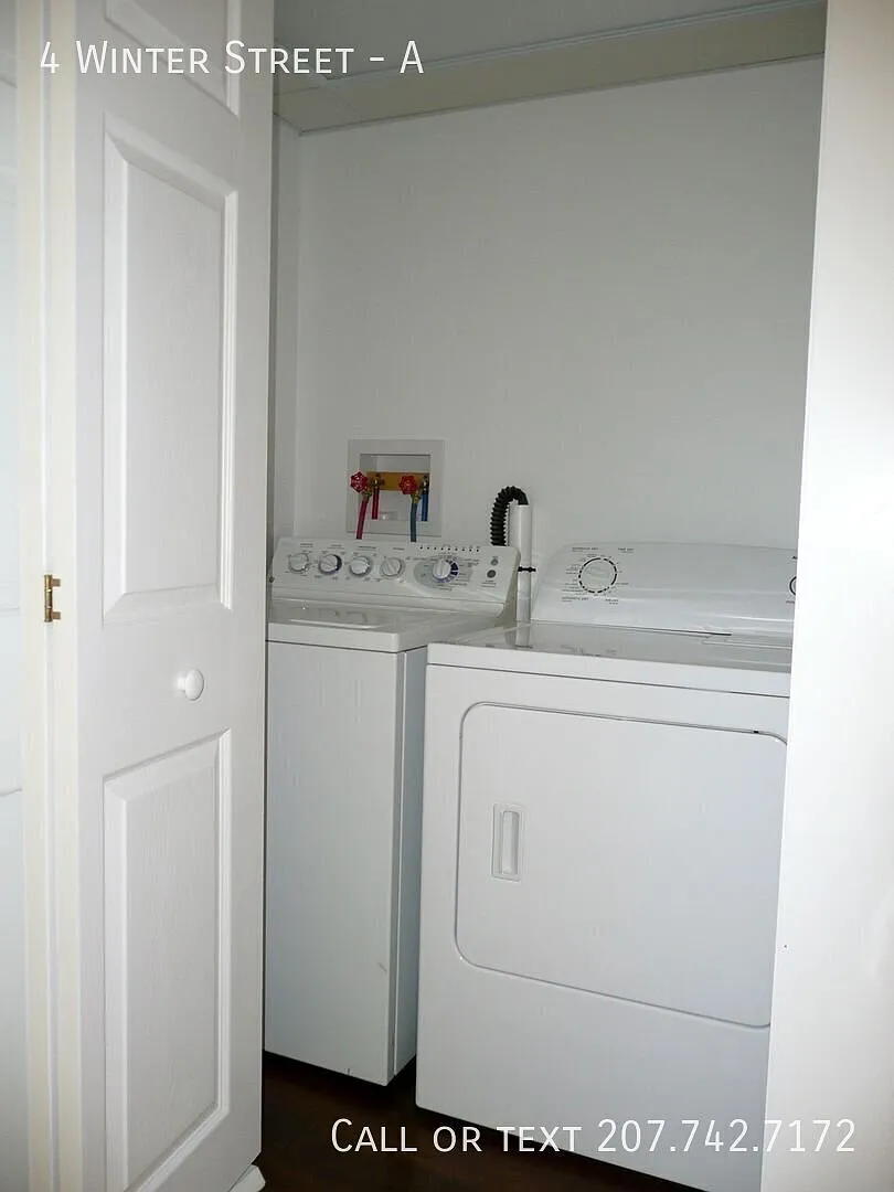 4-Bedroom Haven in Dover - Cozy 950 Sq Ft Living — Photo 3