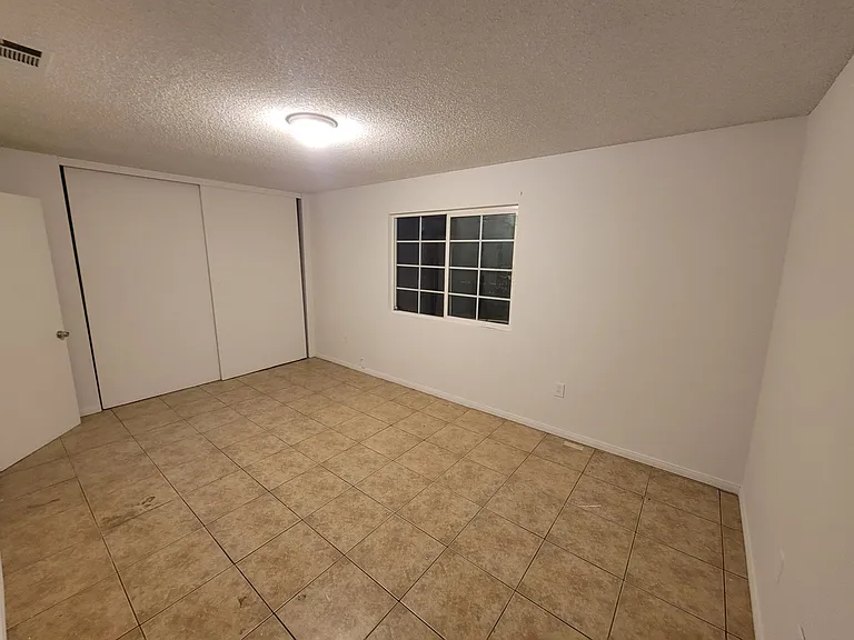 39327 Paris Ave #2 — Photo 9