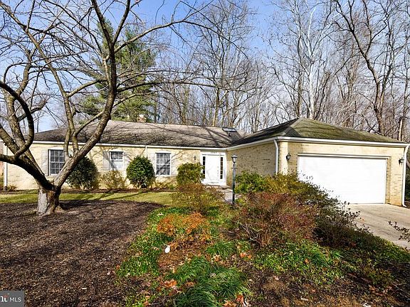 2nd image of 1747 Long Green Dr