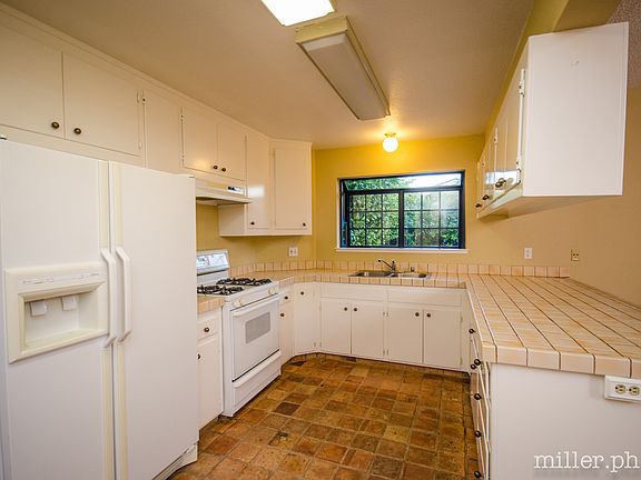 5th image of 1925 Vintner Ct