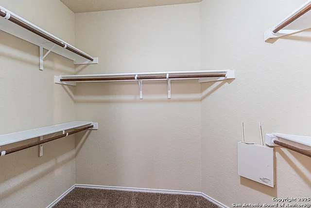 9023 Hubbard Hl — Photo 28