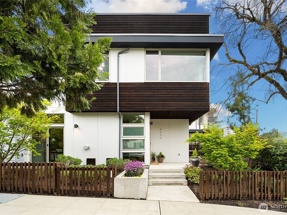 1st image of 4440 Renton Avenue S