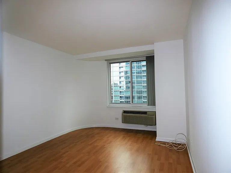 211 E Ohio St #2719 — Photo 15