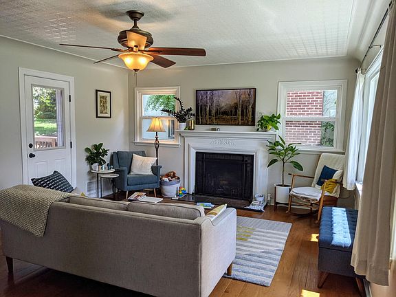 Living room upon entry