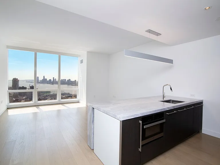 15 Hudson Yards #36B — Photo 1