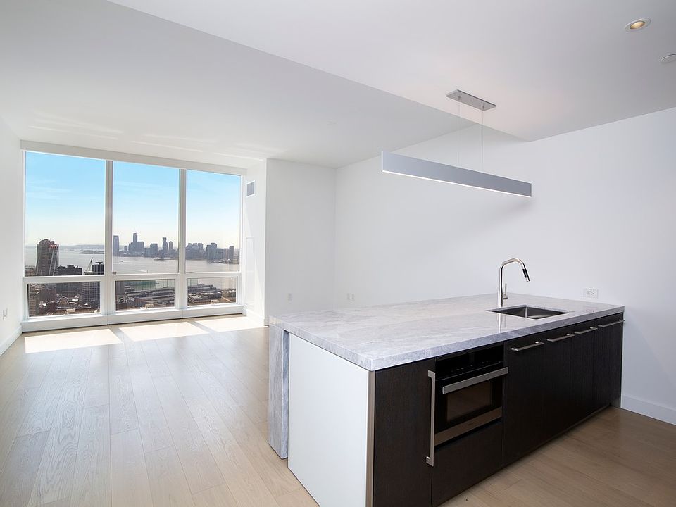 1st image of 15 Hudson Yards #36B