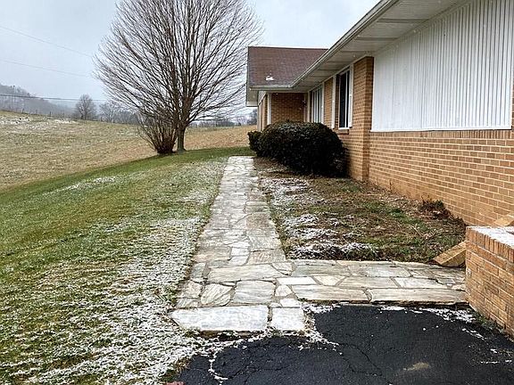 4th image of 27531 Rivermont Dr