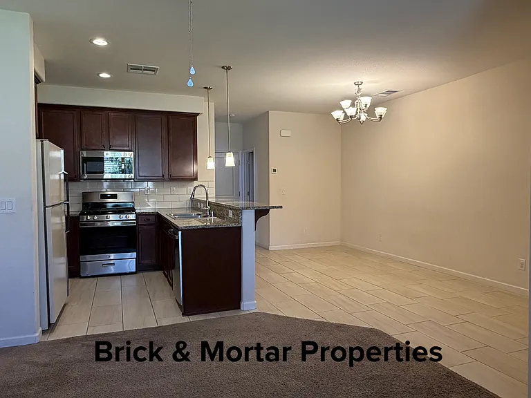 961 Villa St — Photo 3