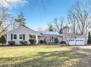 30 Fairfield Rd, Oxford, CT 06478