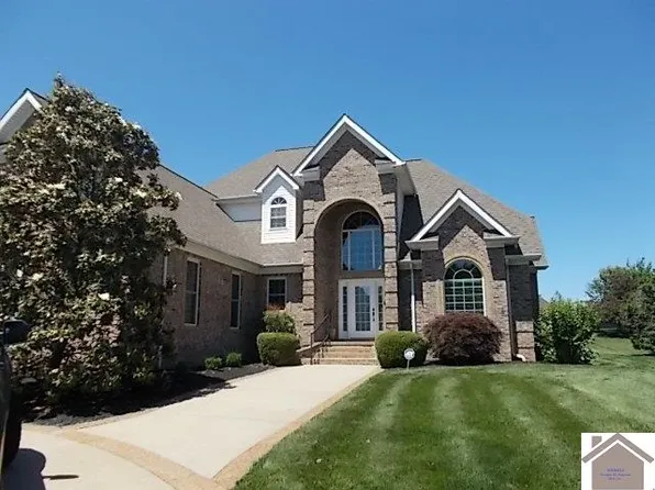 230 Forest Ridge Cv, Paducah, KY 42003