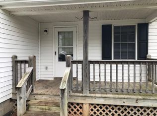 560 Blacks Ln, Scottsville, VA