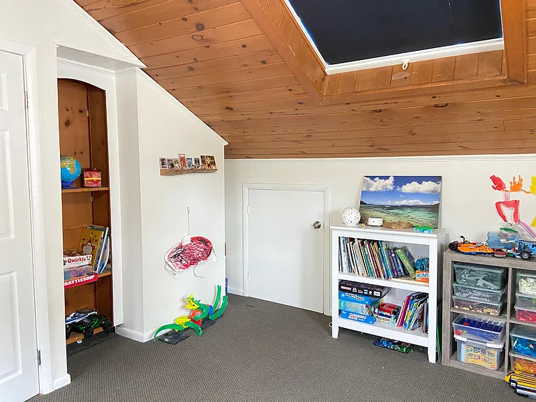 8 Quevic Dr — Photo 29
