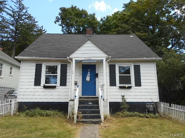 1st image of 35 Ellis Ave