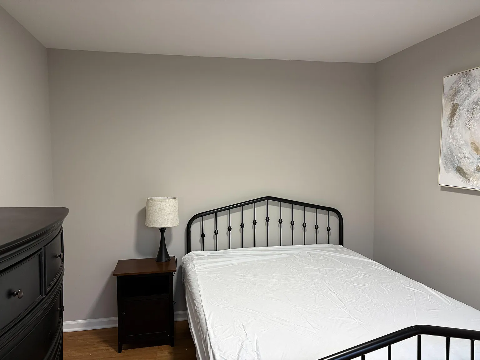 4 bed, 3.0 bath, 2100 sqft, $957 — Photo 2
