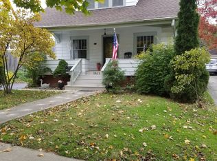 1611 Henry Pl, Waukegan, IL 60085