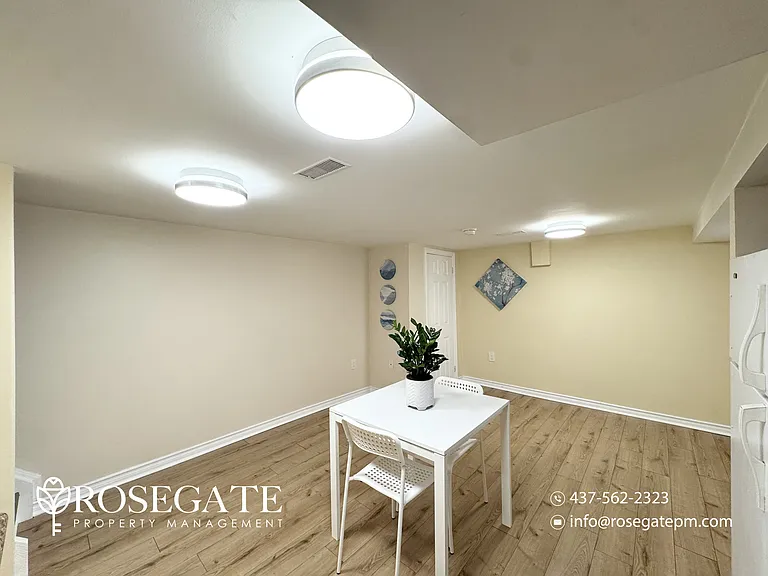 40 Chryessa Ave #2 — Photo 7