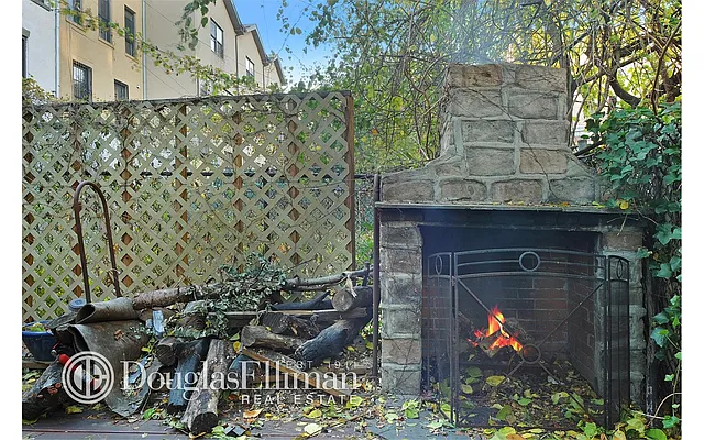 Sold by Douglas Elliman | media 12