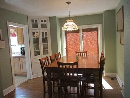 3rd image of 320 Cedar Dr