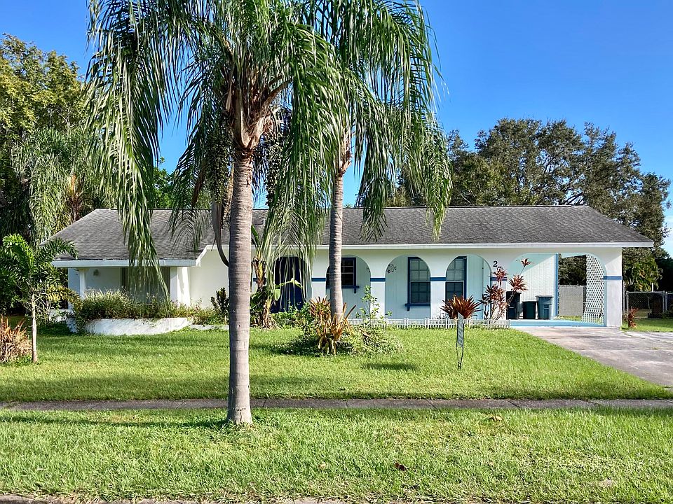 1st image of 271 NE Faring Avenue